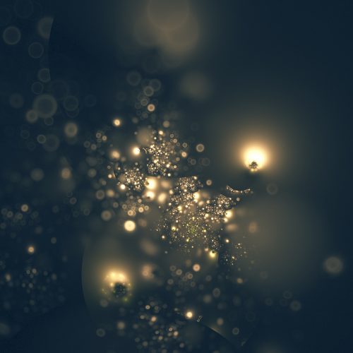 Interações Fundamentais e Cosmologias Modernas: uma relação de síncopes e contratempos